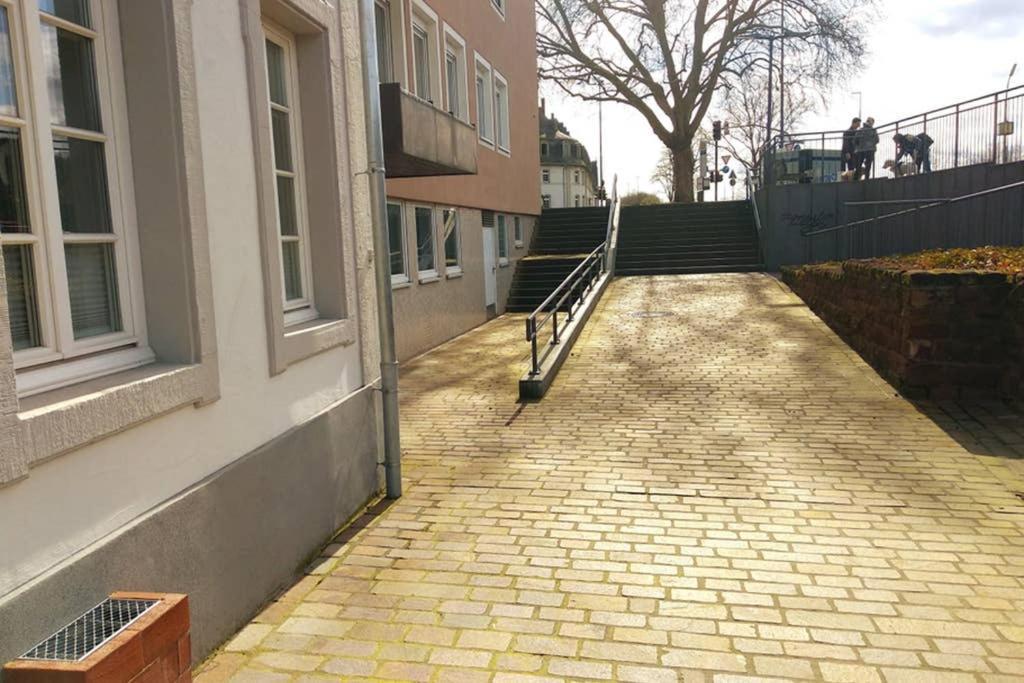 Pearl Studio Apart - King Bed - Netflix - Projector - Fast Wi-Fi Trier Exterior photo